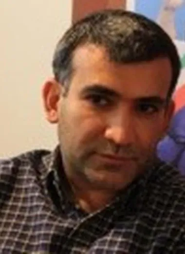 آرش معیریان